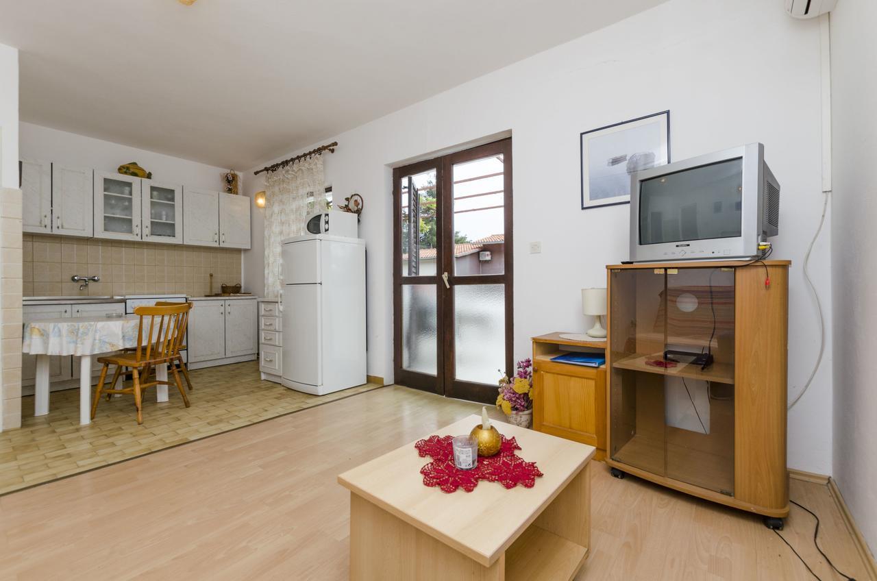 Apartments Tonin Ivan Dolac Exterior photo