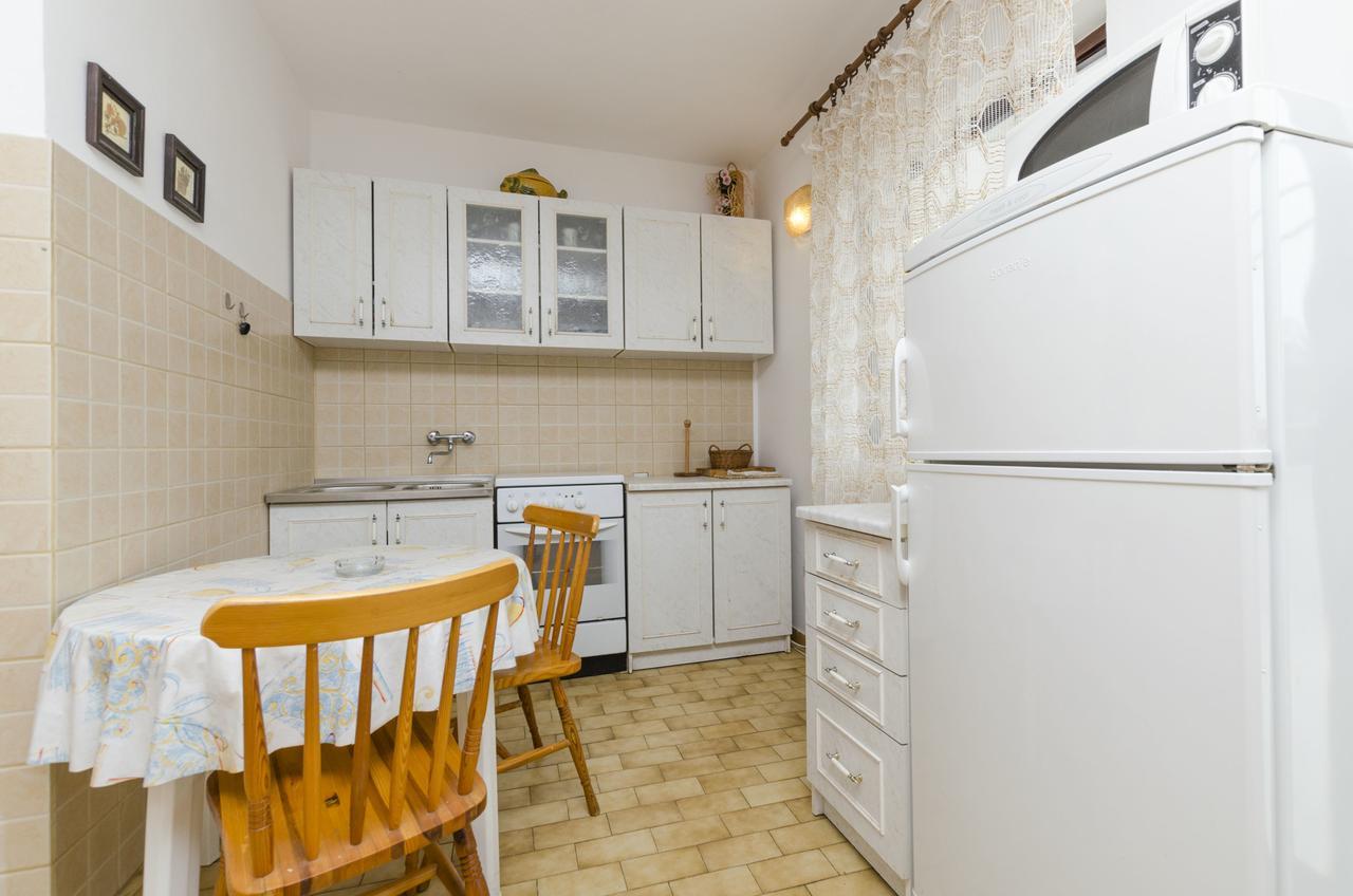 Apartments Tonin Ivan Dolac Exterior photo