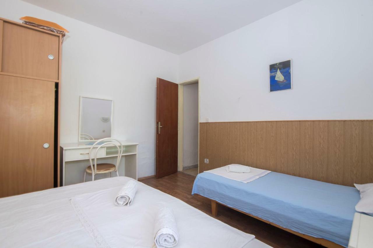 Apartments Tonin Ivan Dolac Exterior photo